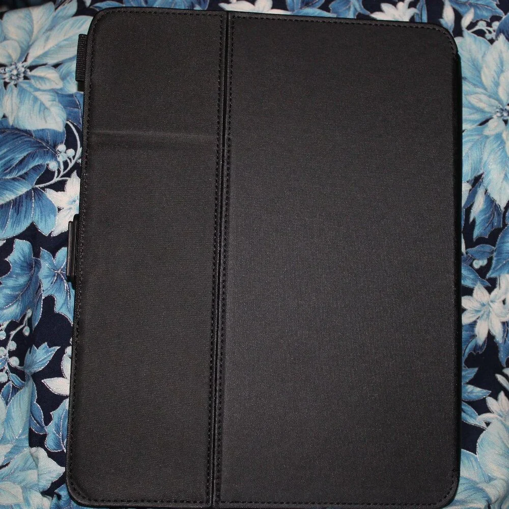 Speck - Balance Folio Case for Apple iPad Pro 11 2018- 2020  - Black